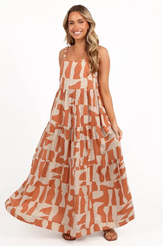 Spring dresses with pleats for a textured look -Quincy Maxi Dress - Natural/Camel