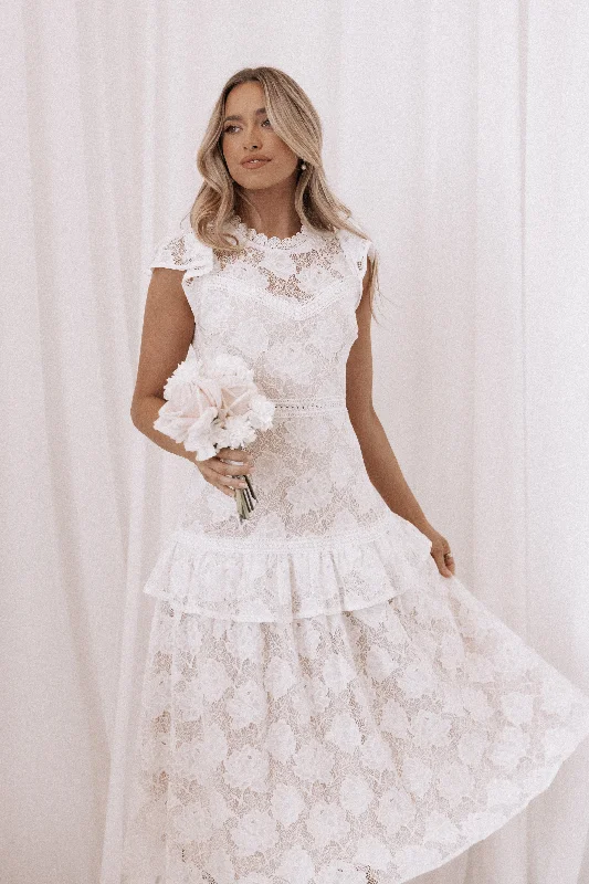 Short graduation dresses for a fun, youthful vibe -Carol Maxi Dress - White