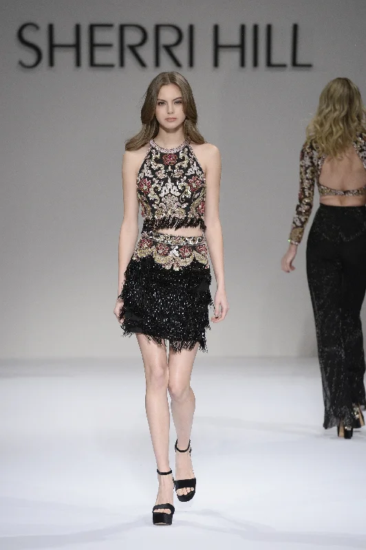 Two piece skirt sets with oversized tops for a chic appearance- -52102