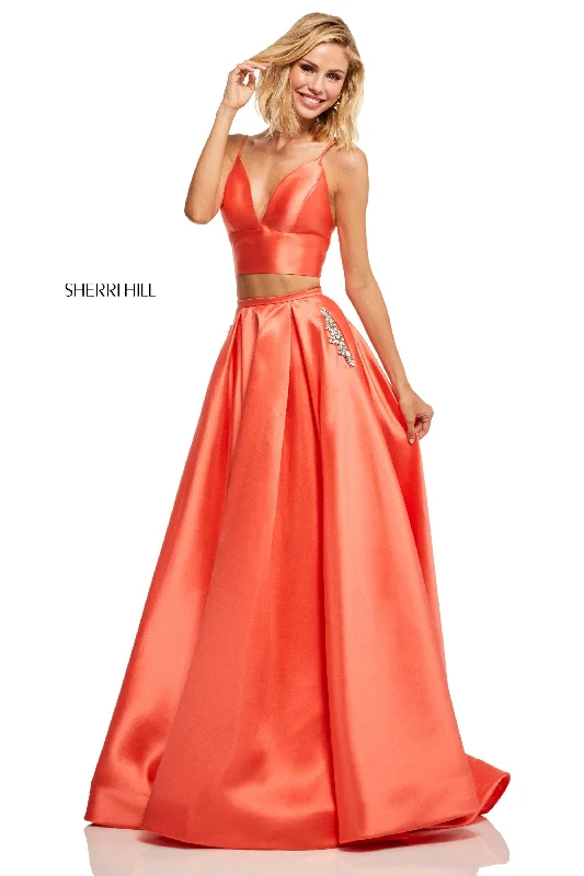 How to style a two piece skirt set with boots- -52598