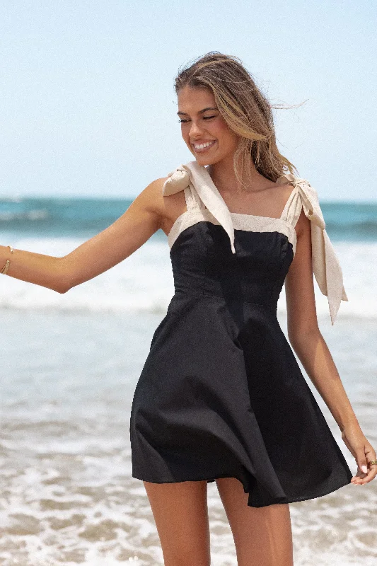 Chic dresses for elegant house parties -Olinda Mini Dress - Black/Cream