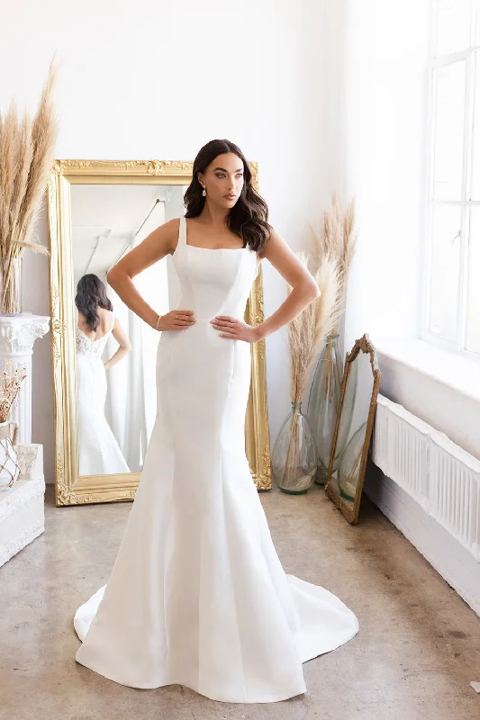 Wedding guest dresses for spring and summer seasons -Fitted Satin Lace Bridal Gown by Abby Lane 97198 Wedding guest dresses for spring and summer seasons -Fitted Satin Lace Bridal Gown by Abby Lane 97198