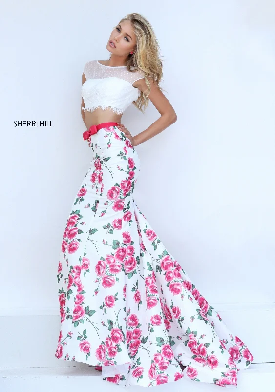 How to wear a two piece skirt set for an office event- -50421