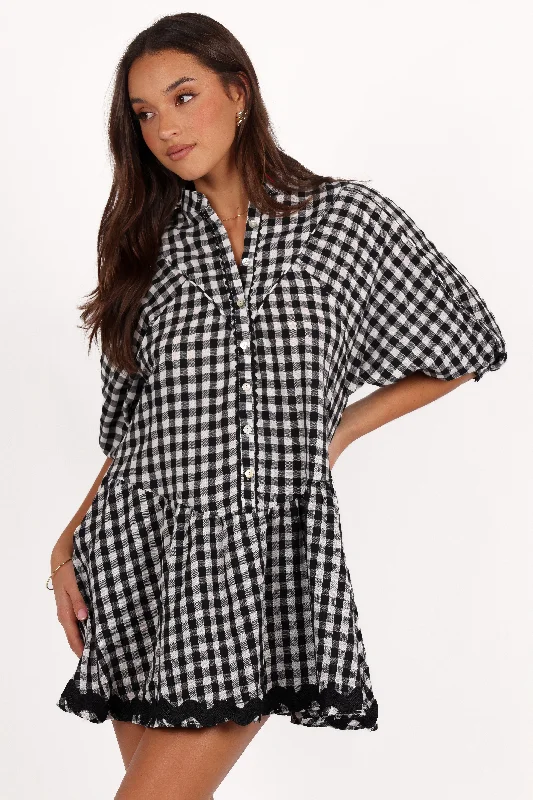 Spring dresses for romantic dinners with a soft touch -Carolina Mini Dress - Black/White Gingham Spring dresses for romantic dinners with a soft touch -Carolina Mini Dress - Black/White Gingham
