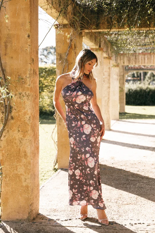 Simple and elegant dresses for wedding guests -Mila Halterneck Maxi Dress - Steel Gray Floral Simple and elegant dresses for wedding guests -Mila Halterneck Maxi Dress - Steel Gray Floral