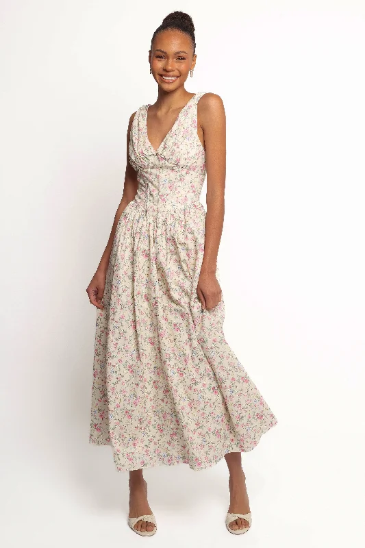 Spring dresses with a boatneck for a classic touch -Veda Maxi Dress - Pink