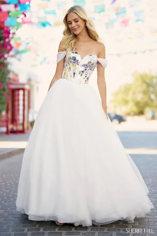 Graduation dresses with sequins for a sparkly effect -55714
