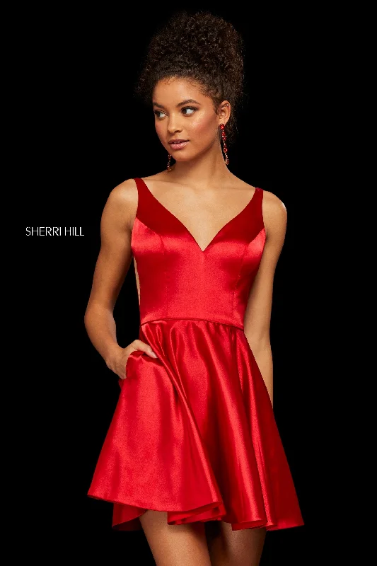 Bohemian-style graduation dresses for a relaxed vibe -53081