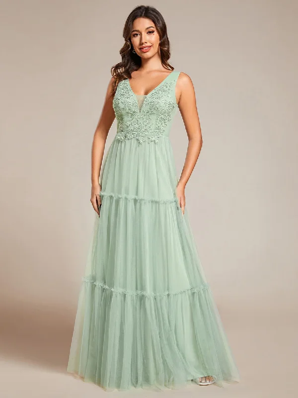 White party dresses for elegant celebrations -Embroidery V Neck Wholesale Chiffon Evening Dress With Sleeveless White party dresses for elegant celebrations -Embroidery V Neck Wholesale Chiffon Evening Dress With Sleeveless