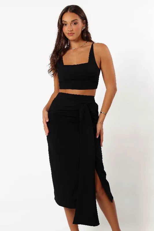 Wedding guest dresses with tiered skirts for a dramatic effect -Zanita Set - Black