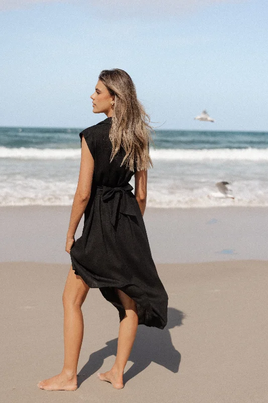 Spring dresses for a garden wedding with light fabrics -Cami Midi Dress - Black