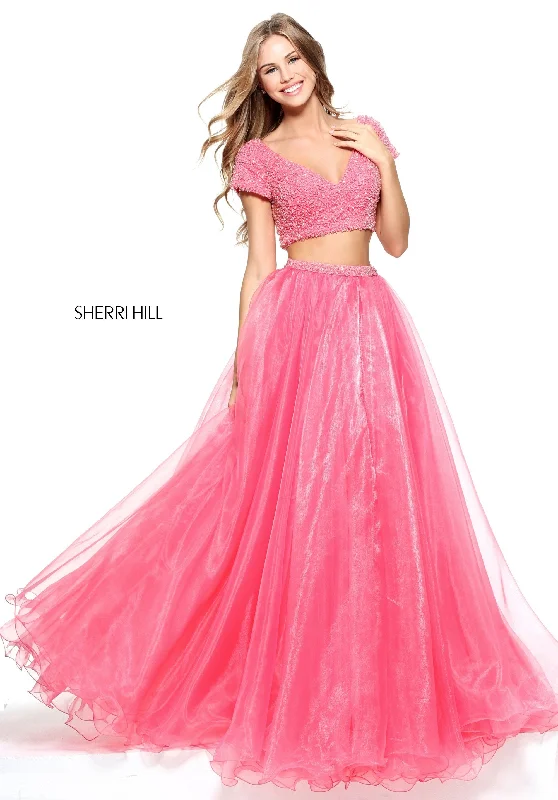 How to style a two piece skirt set with statement shoes- -51039